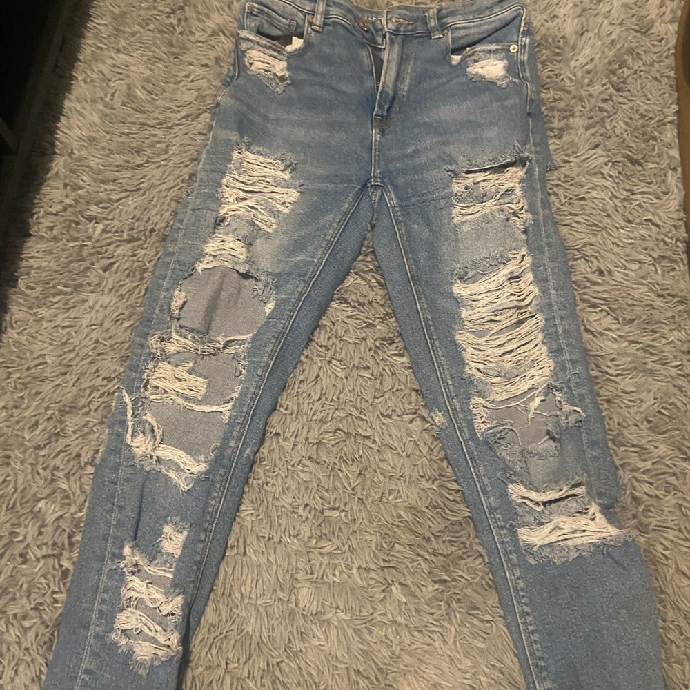 American Eagle Outfitters Light Blue Distressed Skinny Jeans